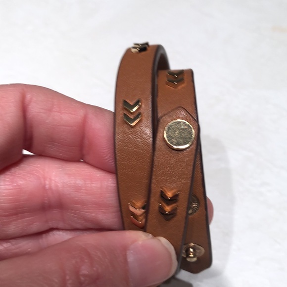 S&D Retired Leather Chevron Wrap Bracelet - Picture 3 of 3